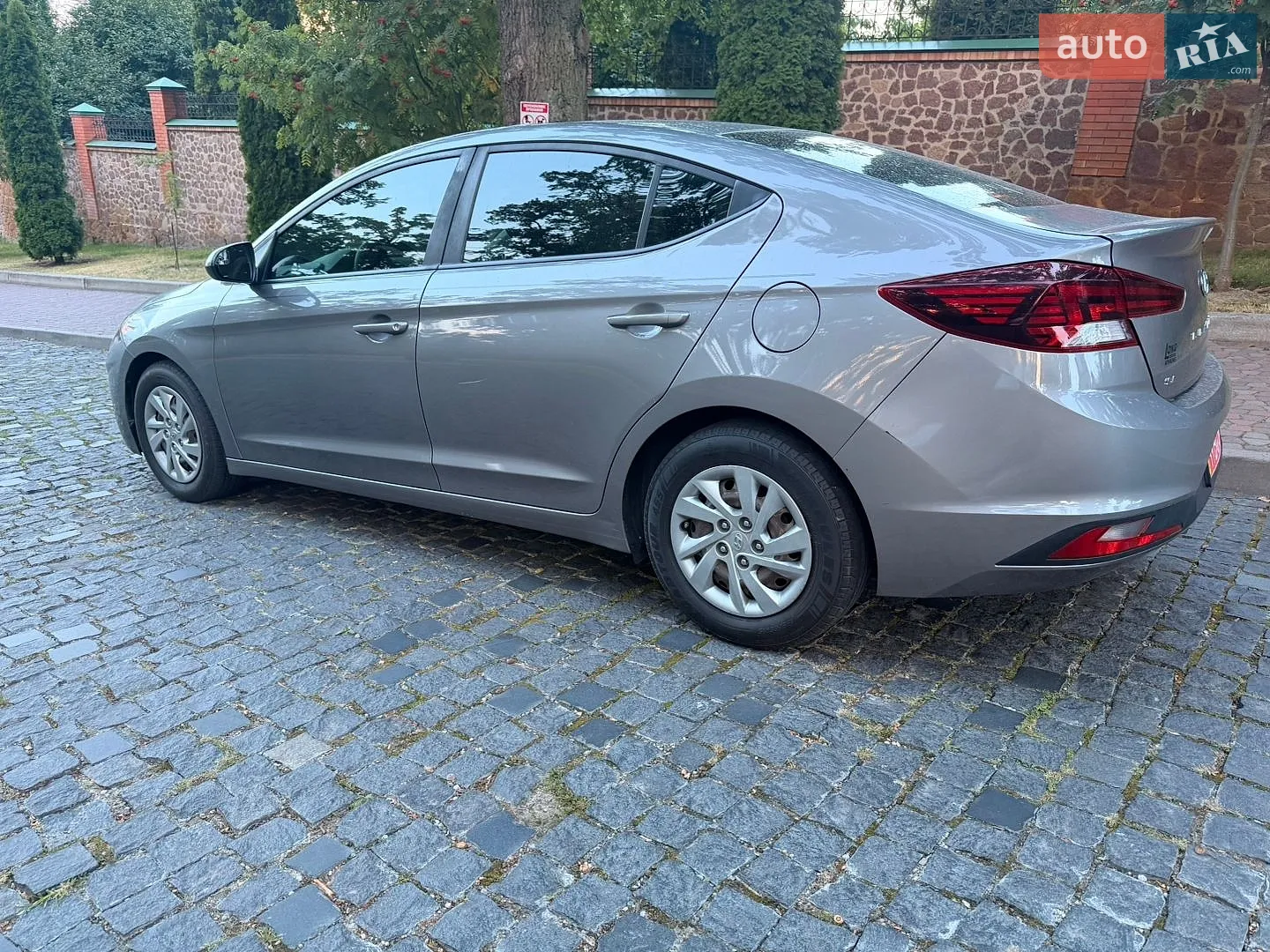 2019 Hyundai Elantra - мініатюра 15