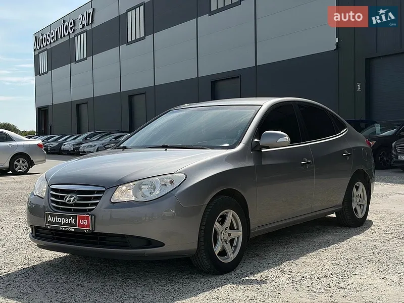 Hyundai Elantra 2011