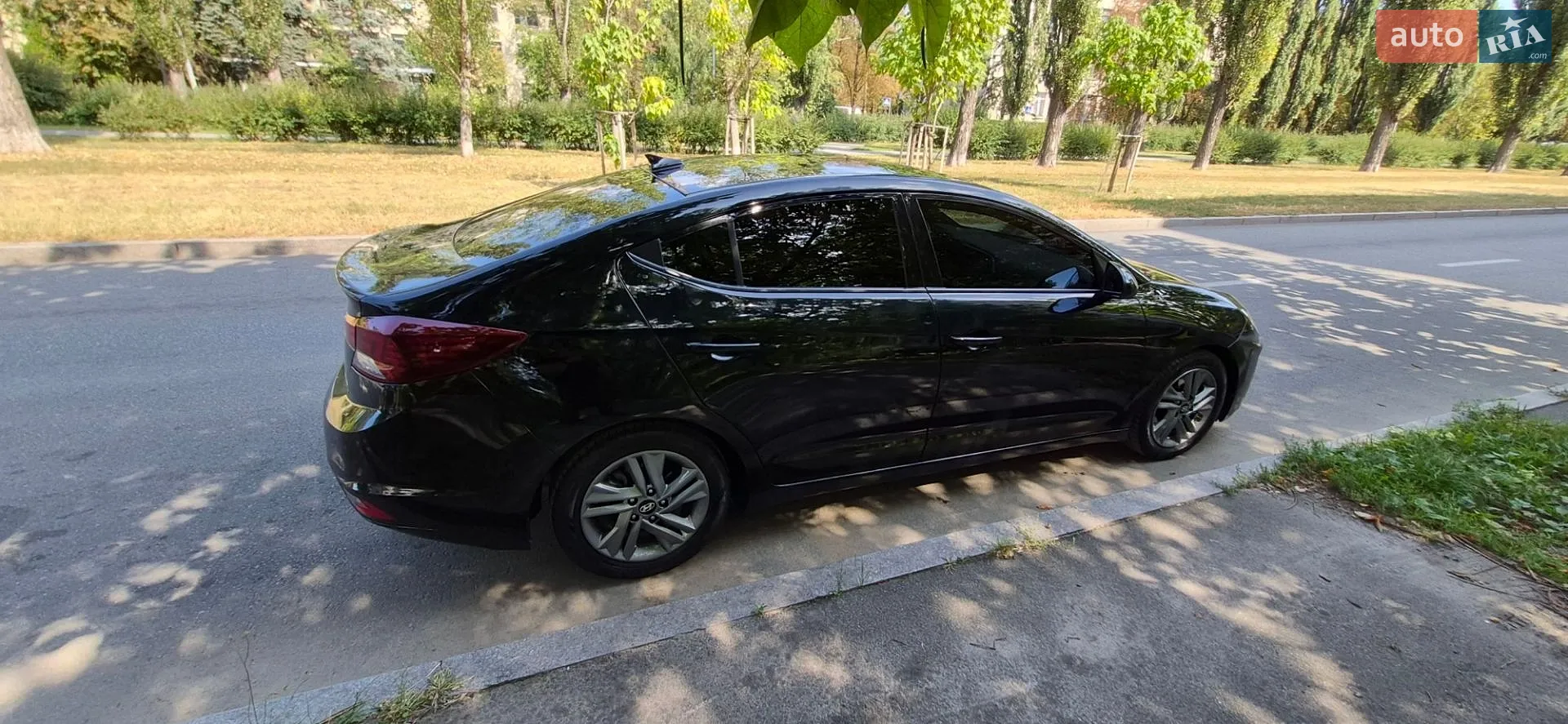 2018 Hyundai Elantra - мініатюра 4