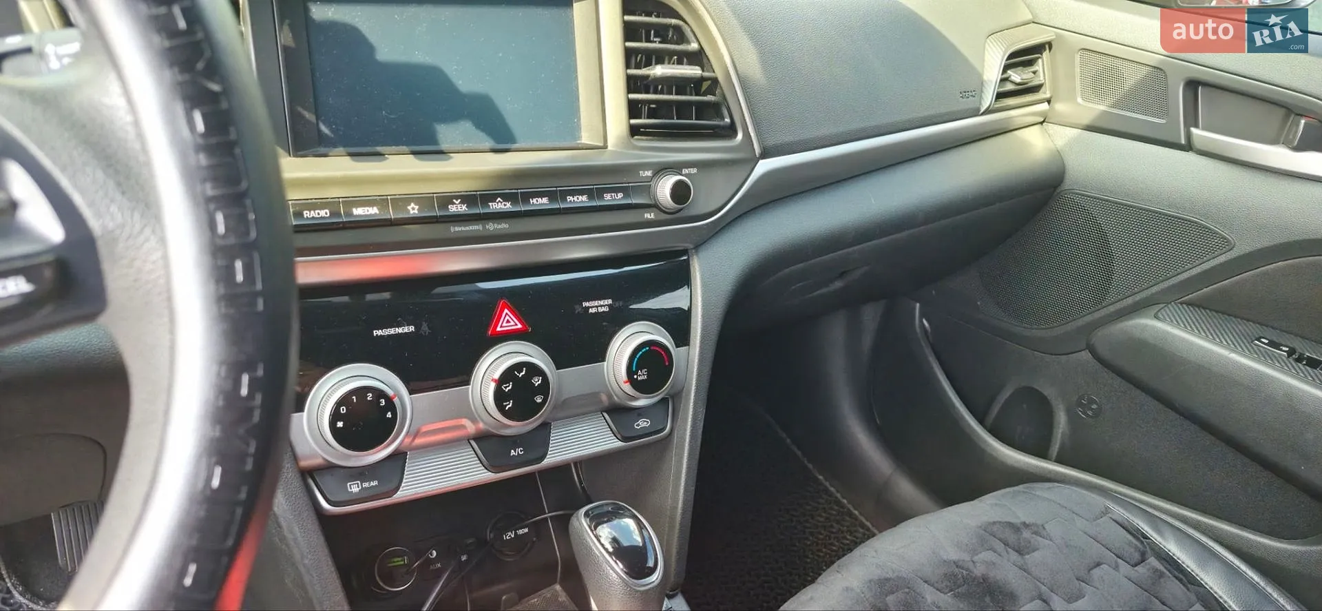 2018 Hyundai Elantra - мініатюра 8