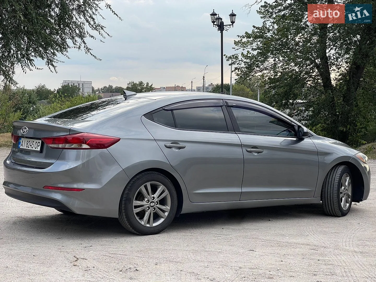 2016 Hyundai Elantra - мініатюра 9