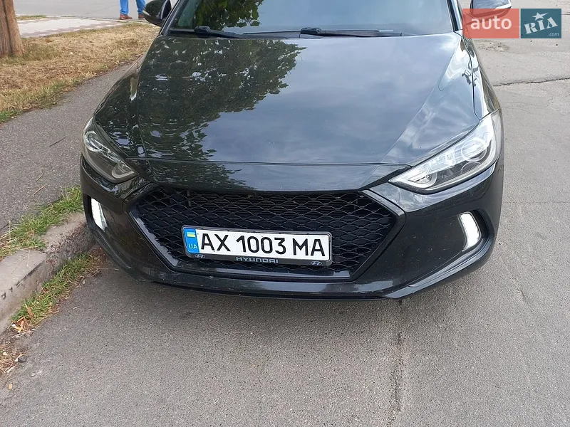 Hyundai Elantra