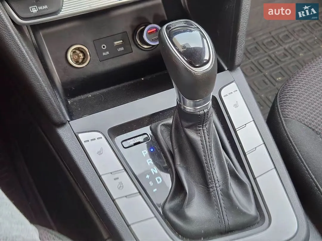 2020 Hyundai Elantra - мініатюра 29