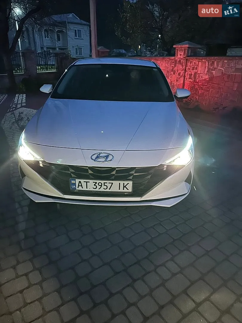 2022 Hyundai Elantra - мініатюра 13