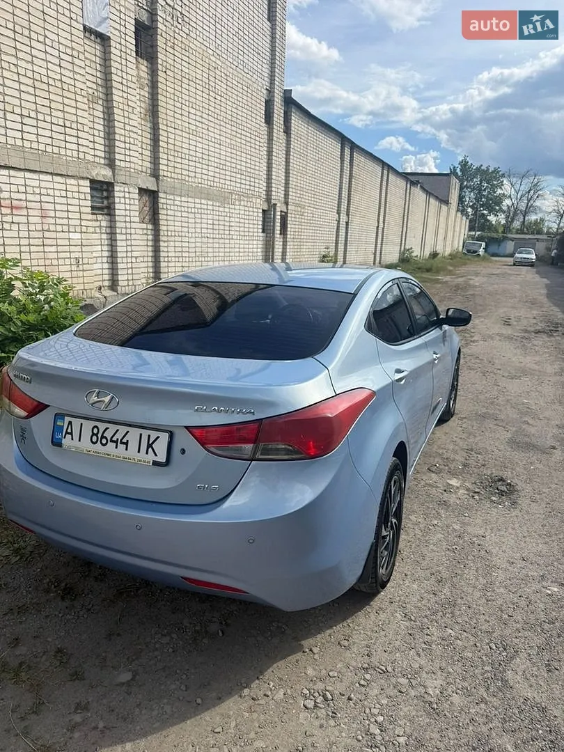 2013 Hyundai Elantra - мініатюра 4