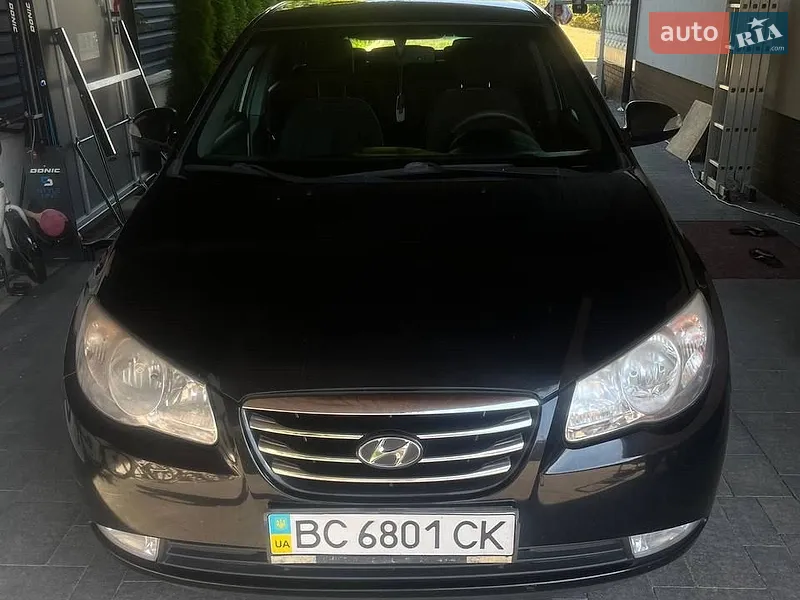Hyundai Elantra 2011