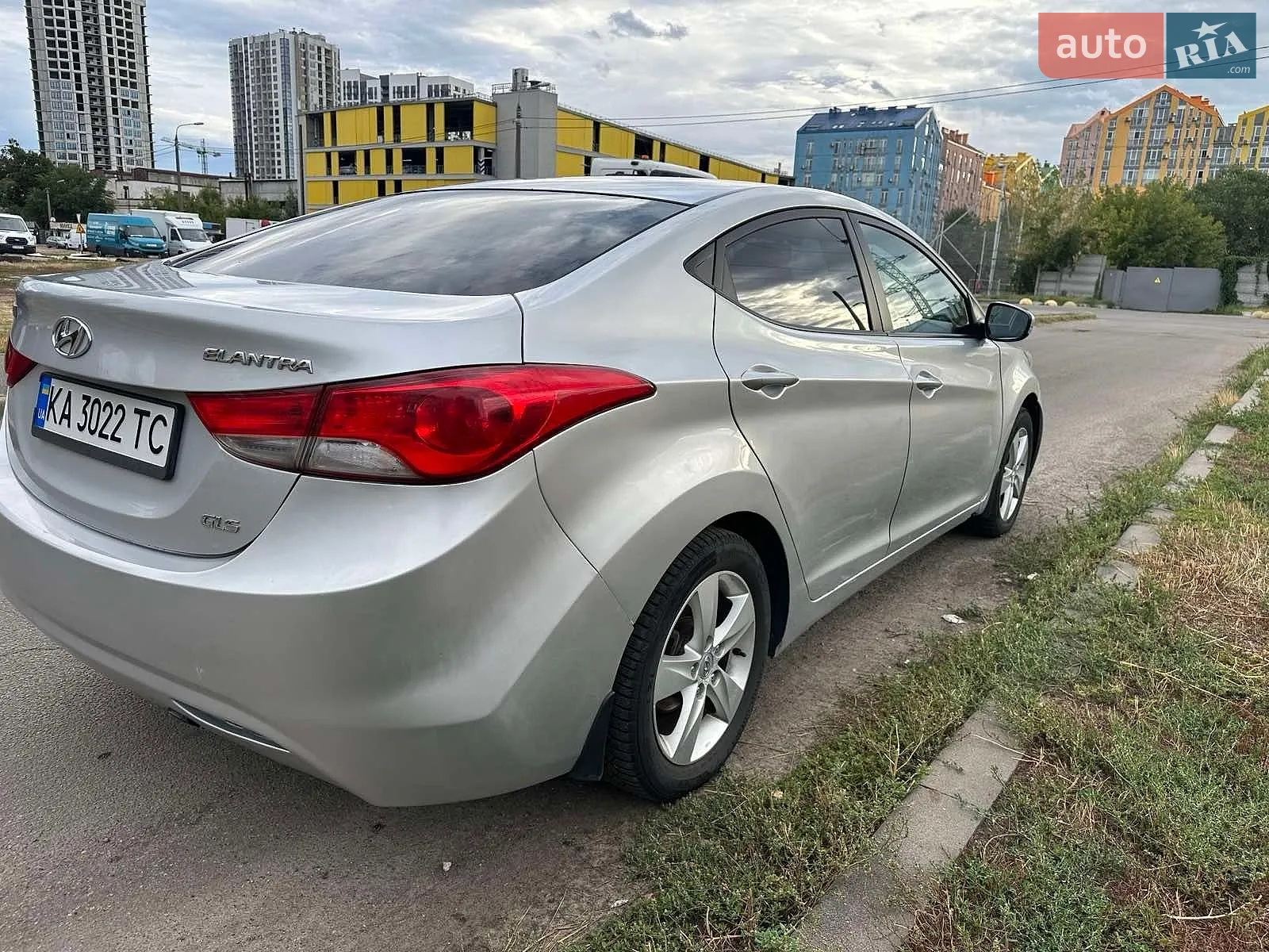 2013 Hyundai Elantra - мініатюра 4