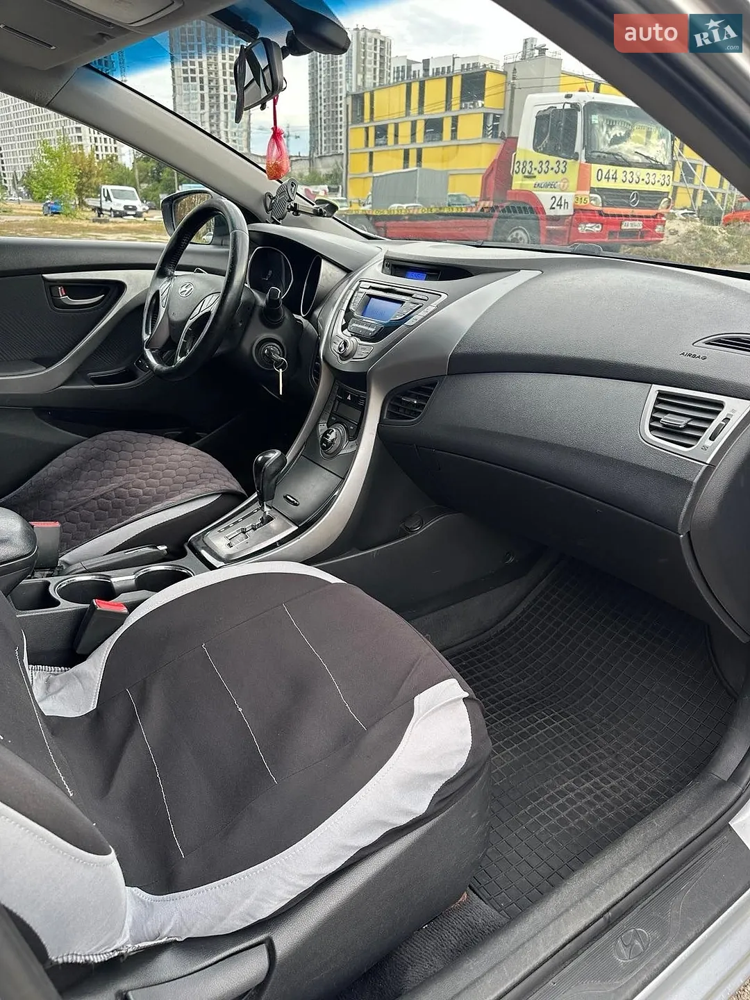 2013 Hyundai Elantra - мініатюра 5