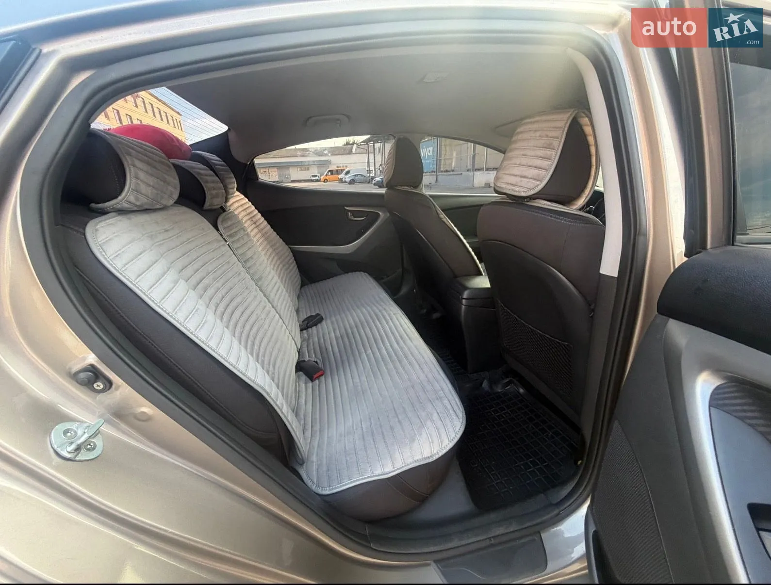 2013 Hyundai Elantra - мініатюра 15