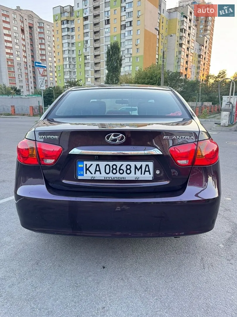 2010 Hyundai Elantra - мініатюра 4