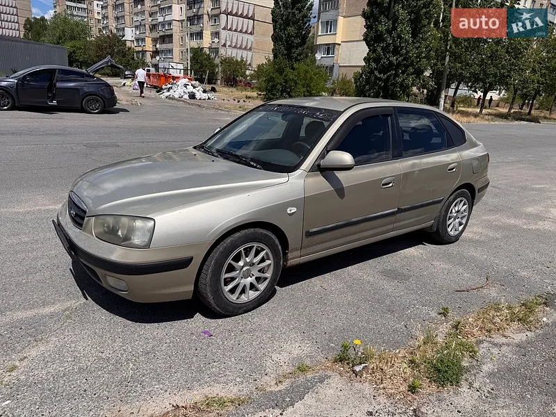 Hyundai Elantra 2003