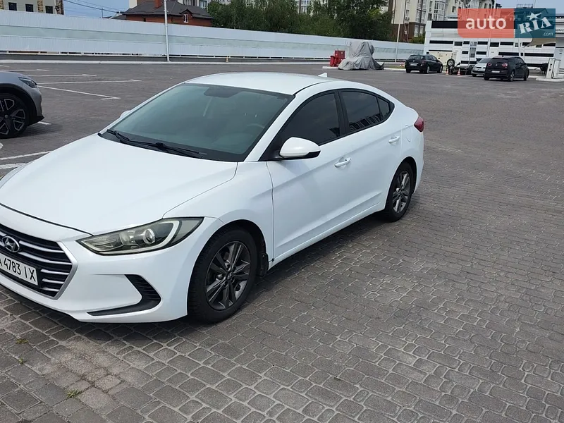 Hyundai Elantra