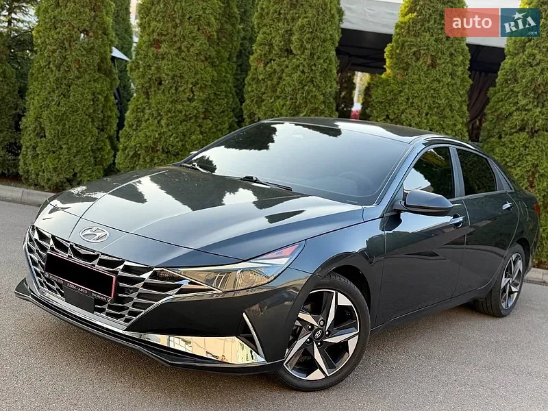 Hyundai Elantra 2023