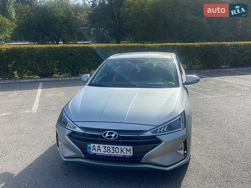 Hyundai Elantra