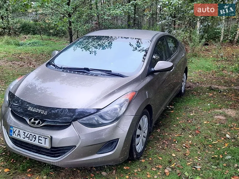 Hyundai Elantra