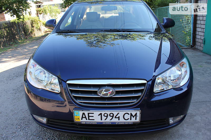 Седан Hyundai Elantra 2008 в Никополе