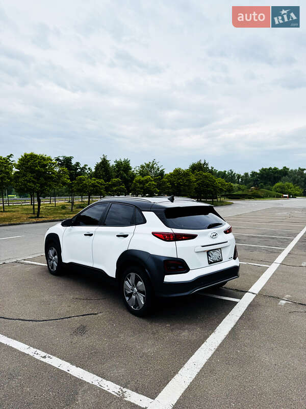 Позашляховик / Кросовер Hyundai Encino EV 2021 в Києві