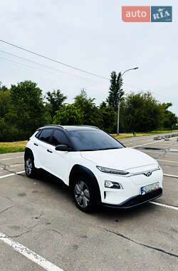 Позашляховик / Кросовер Hyundai Encino EV 2021 в 