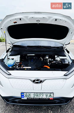 Позашляховик / Кросовер Hyundai Encino EV 2021 в 