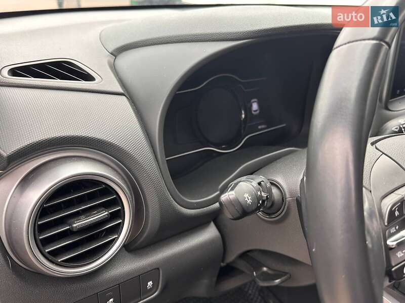 Позашляховик / Кросовер Hyundai Encino EV 2019 в Одесі фото 17 Позашляховик / Кросовер Hyundai Encino EV 2019 в Одесі