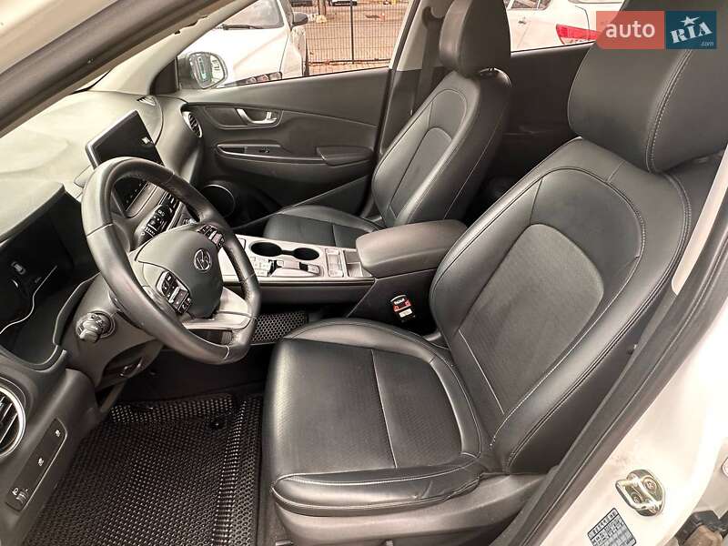 Позашляховик / Кросовер Hyundai Encino EV 2019 в Одесі фото 26 Позашляховик / Кросовер Hyundai Encino EV 2019 в Одесі