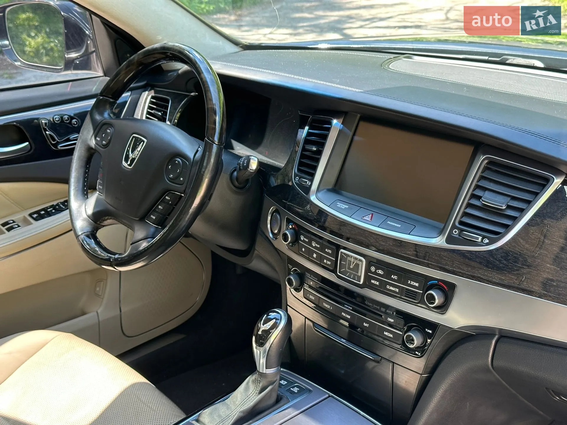 2015 Hyundai Equus - мініатюра 54
