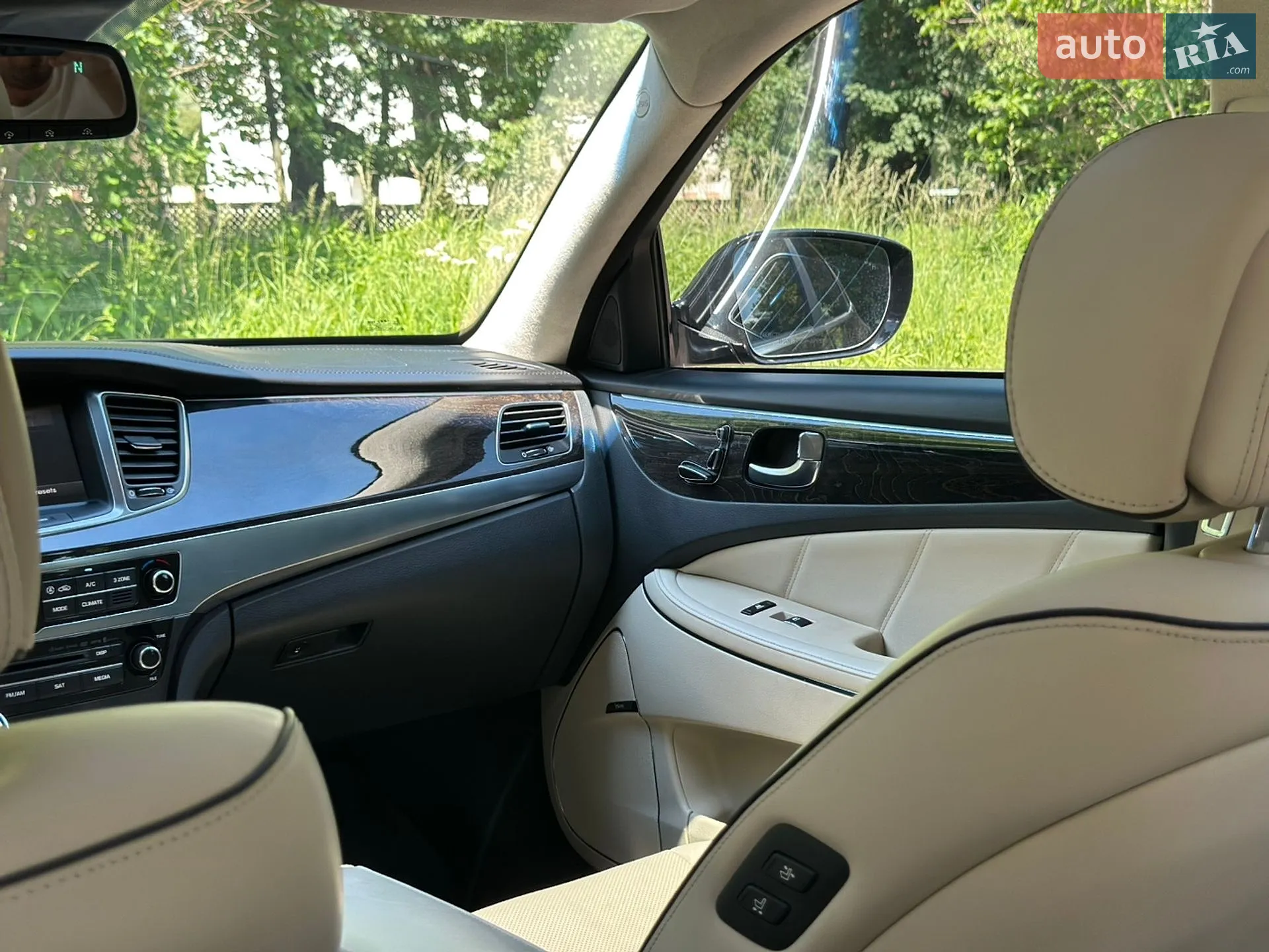 2015 Hyundai Equus - мініатюра 57