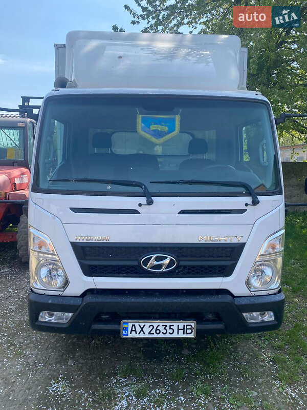Грузовой фургон Hyundai EX8 2018 в Галиче