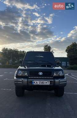 Внедорожник / Кроссовер Hyundai Galloper 2000 в 