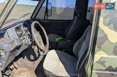 Позашляховик / Кросовер Hyundai Galloper 1992 в 