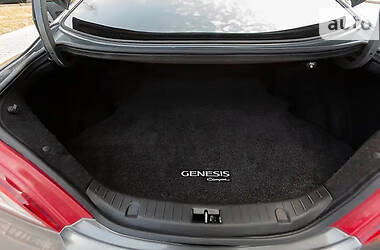 Купе Hyundai Genesis Coupe 2012 в Дніпрі