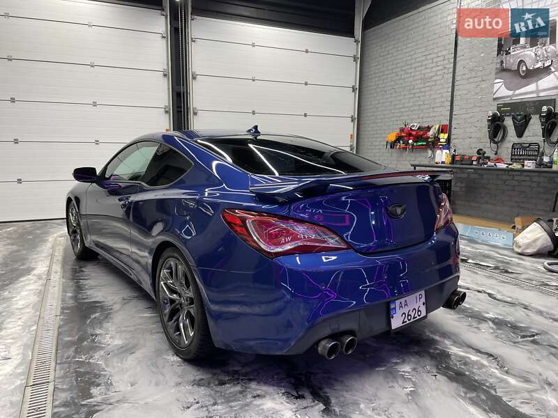 Купе Hyundai Genesis Coupe 2015 в Киеве
