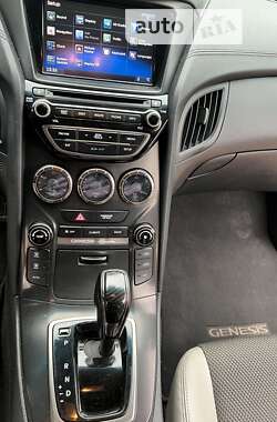 Купе Hyundai Genesis Coupe 2014 в Днепре
