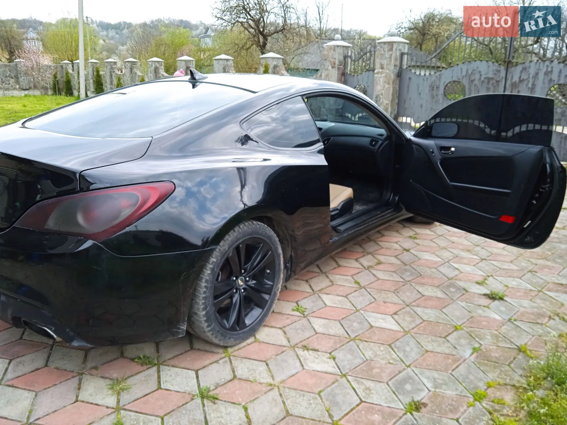 2011 Hyundai Genesis Coupe - мініатюра 2