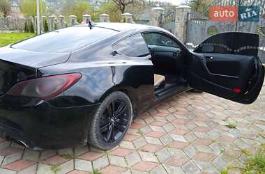 Купе Hyundai Genesis Coupe 2011 в 