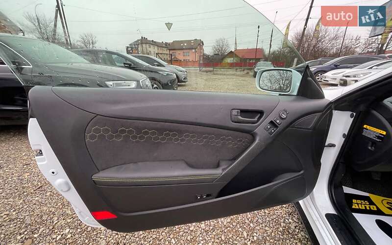 Купе Hyundai Genesis Coupe 2014 в Коломиї