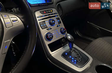 Купе Hyundai Genesis Coupe 2010 в 