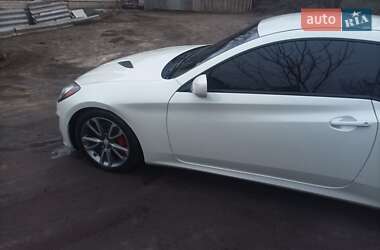 Купе Hyundai Genesis Coupe 2012 в Изюме