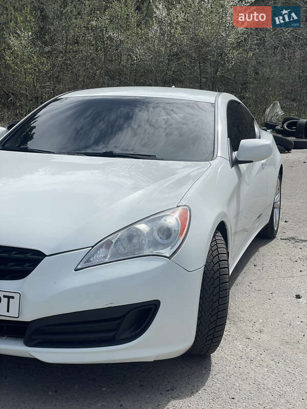 Hyundai Genesis Coupe 2012