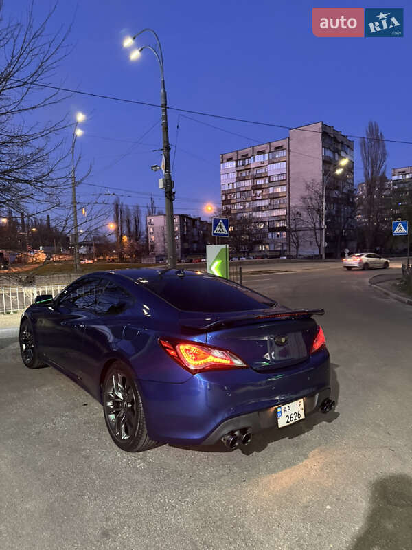 Купе Hyundai Genesis Coupe 2015 в Киеве