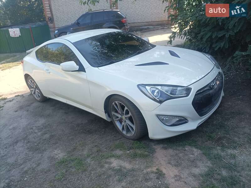 Hyundai Genesis Coupe 2012