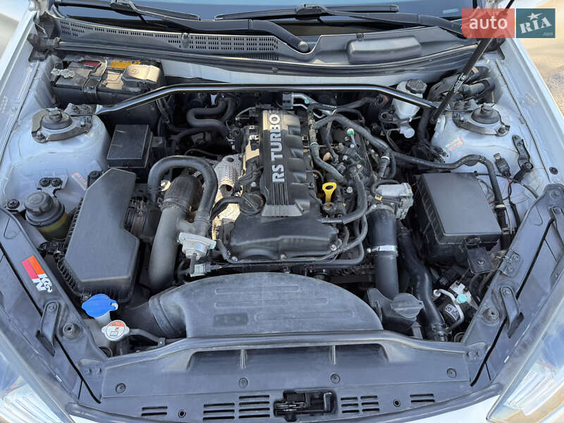 Купе Hyundai Genesis Coupe 2013 в Киеве