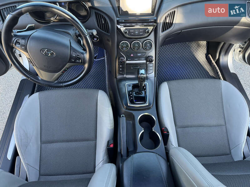 Купе Hyundai Genesis Coupe 2013 в Киеве