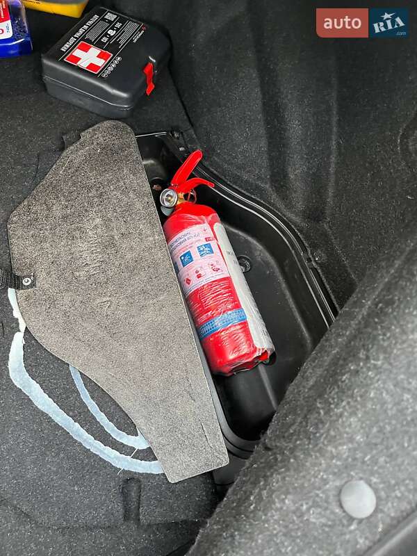 Купе Hyundai Genesis Coupe 2013 в Кривому Розі фото 27 Купе Hyundai Genesis Coupe 2013 в Кривому Розі