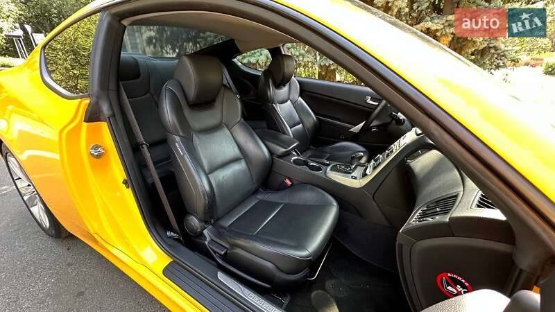 Купе Hyundai Genesis Coupe 2010 в Киеве