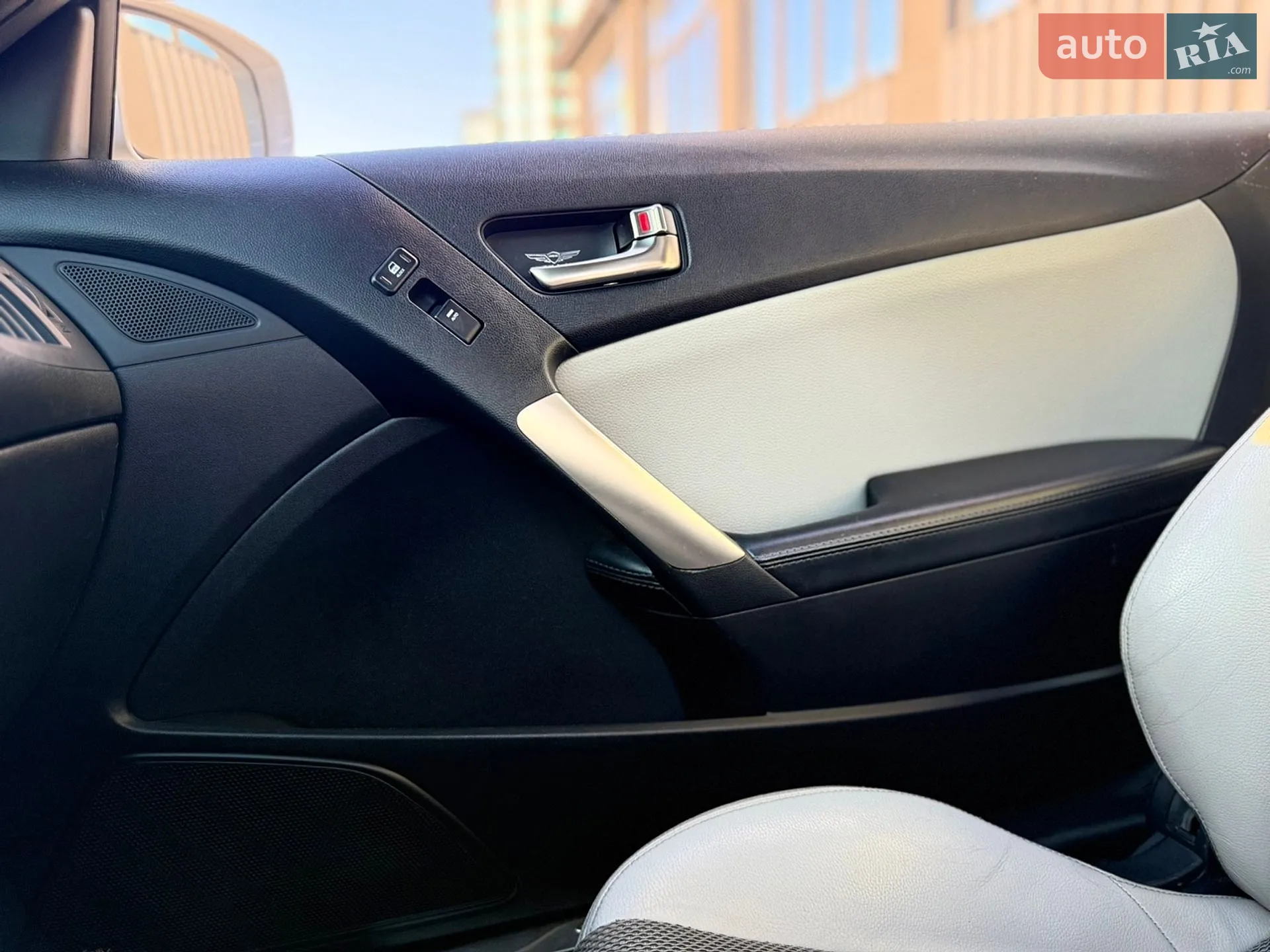 Hyundai Genesis Coupe 2012 VIN KMHHT6KD1DU096700 фото оголошення 32 з 46