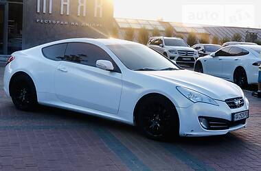 Купе Hyundai Genesis 2011 в Киеве