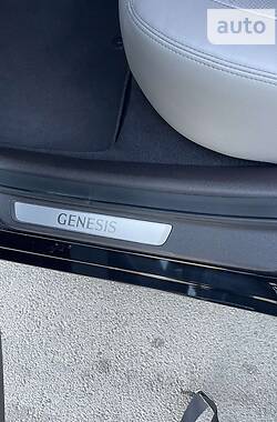 Седан Hyundai Genesis 2015 в Николаеве