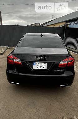 Седан Hyundai Genesis 2011 в Киеве