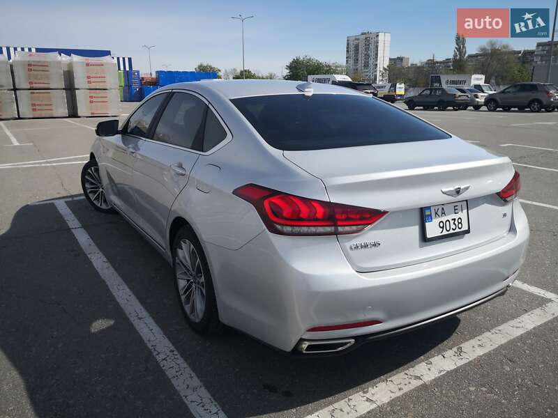 Седан Hyundai Genesis 2014 в Києві